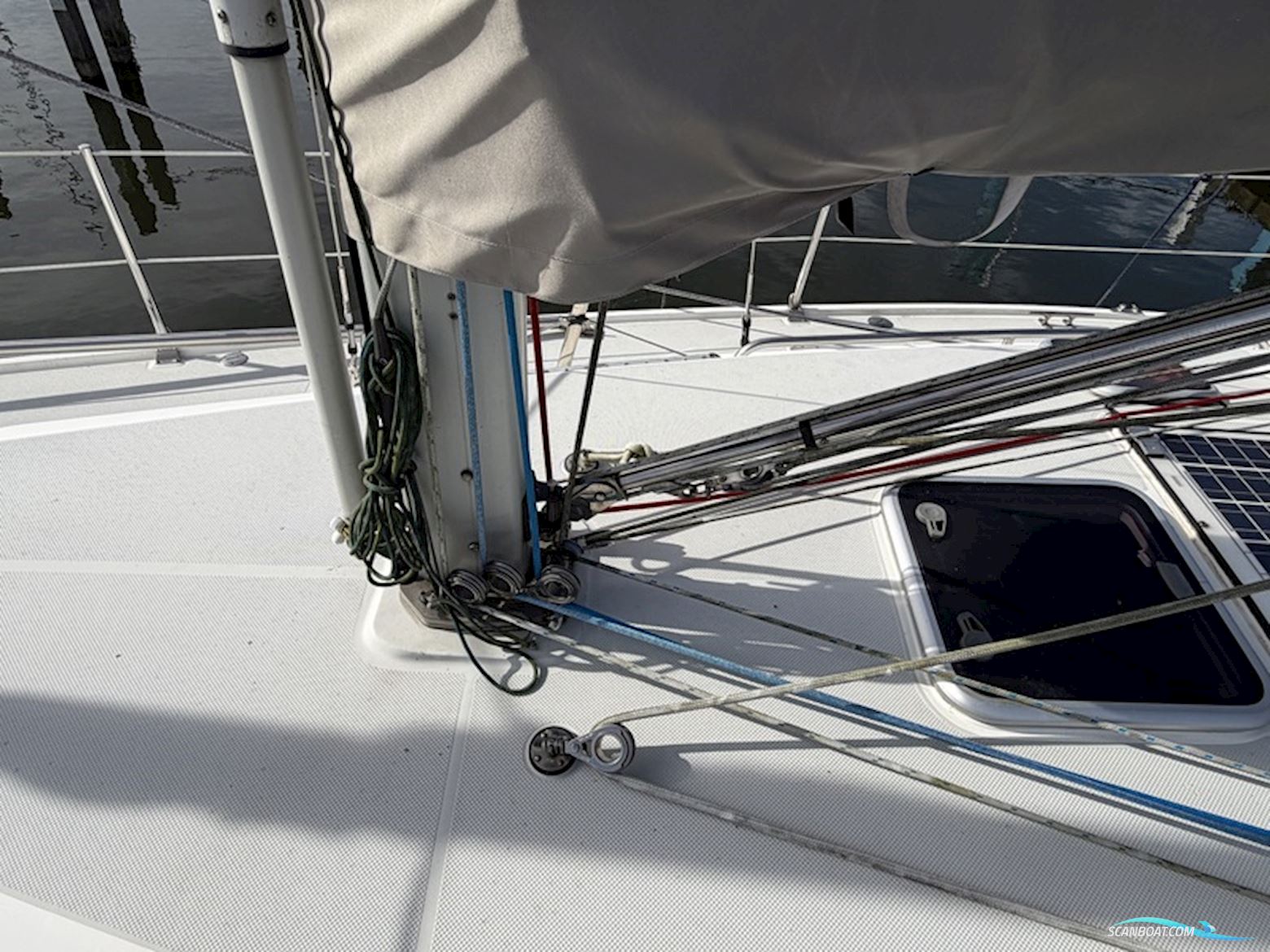 Catalina 320