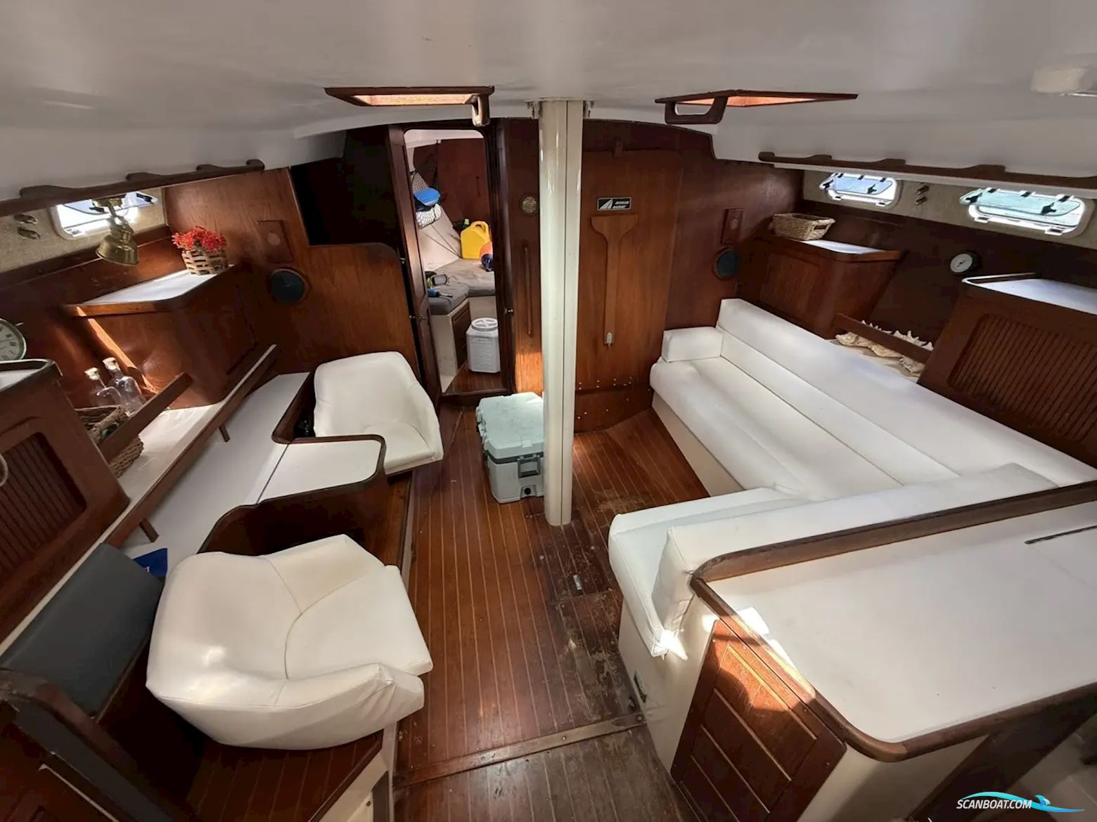 Catalina 41 Classic