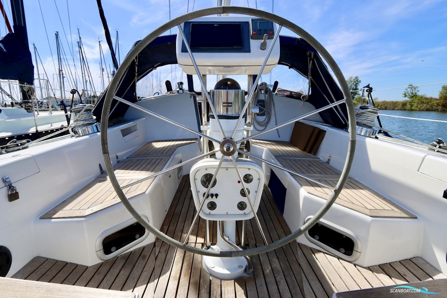 Catalina 42 MK II