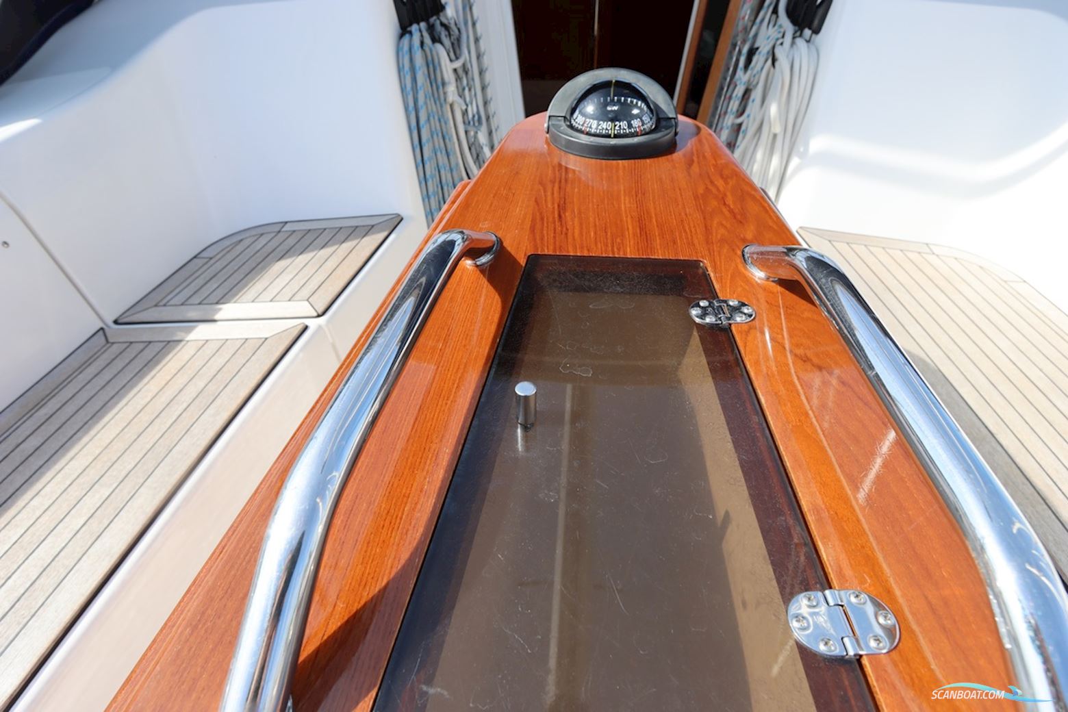 Catalina 445
