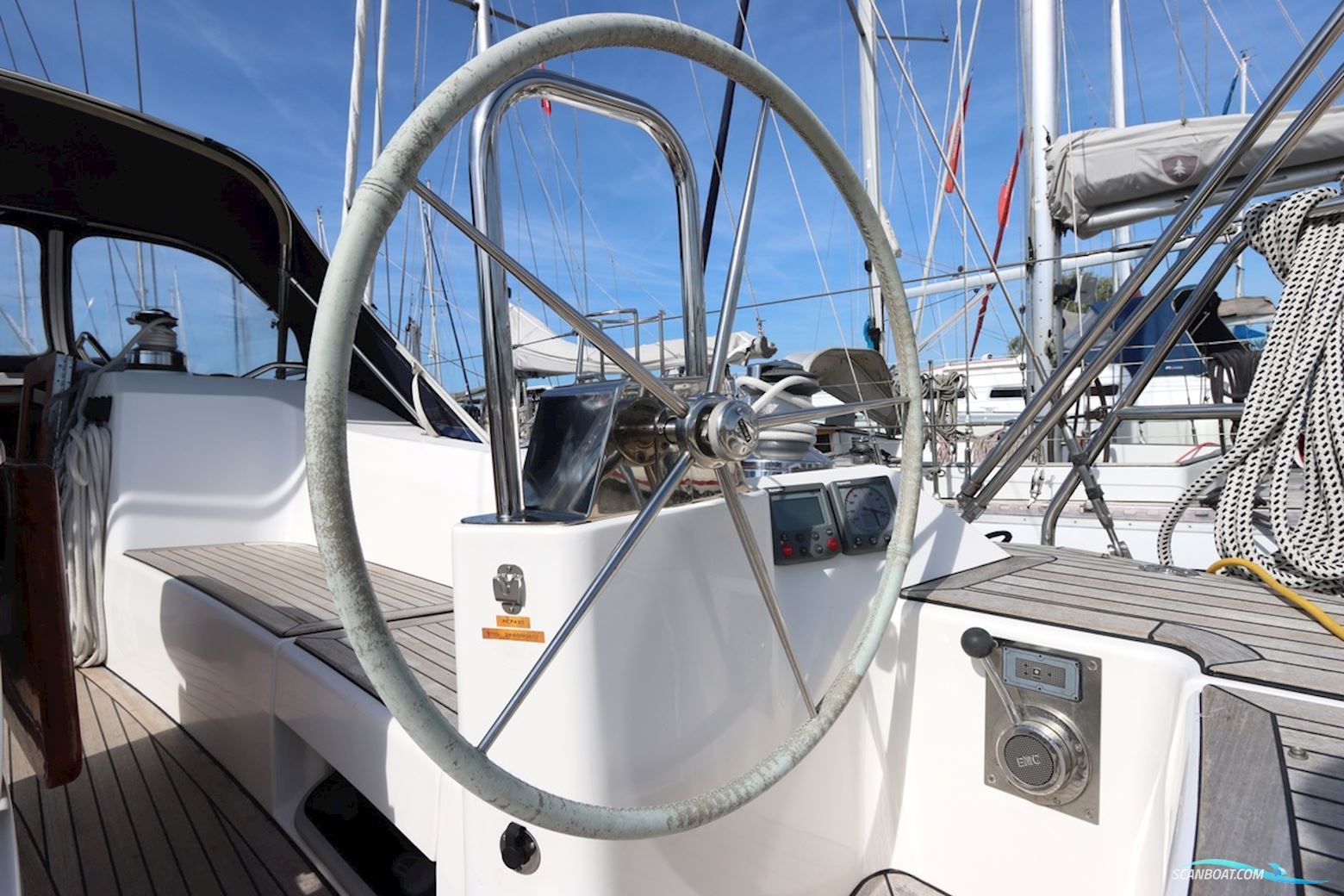 Catalina 445