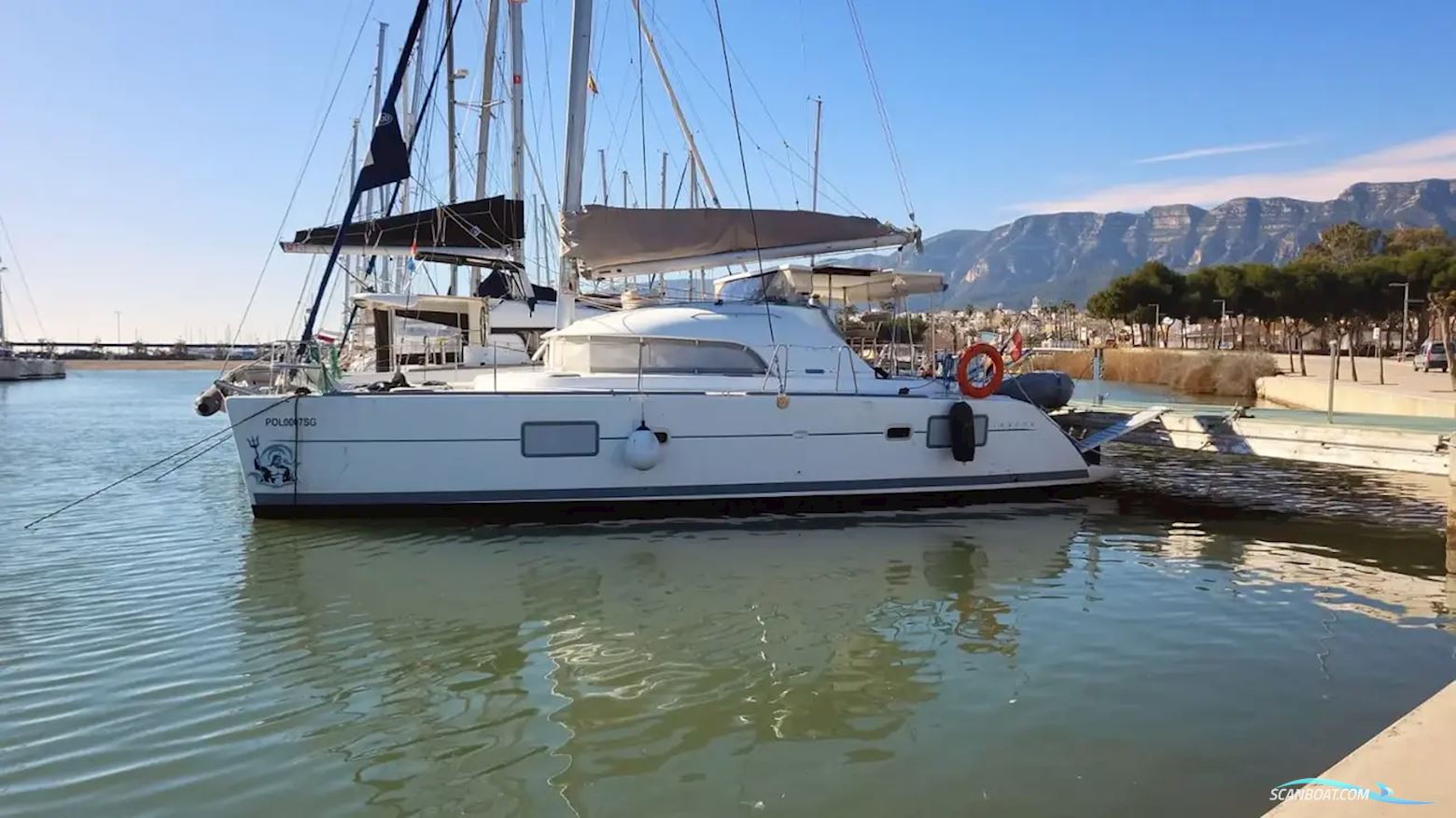 Catamaran Lagoon 380 Sailingboat 2006, with Yanmar engine, Spain