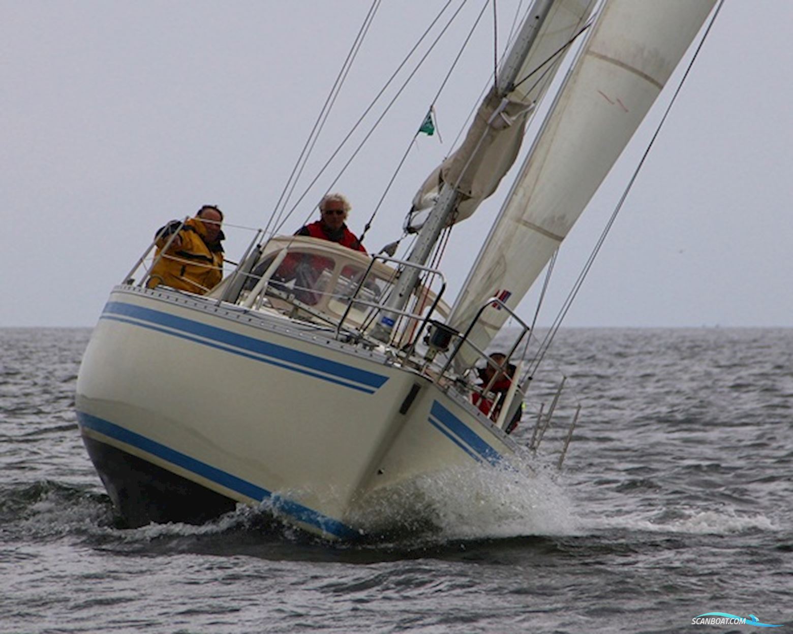 Cenit 33  -  SOLGT/SOLD