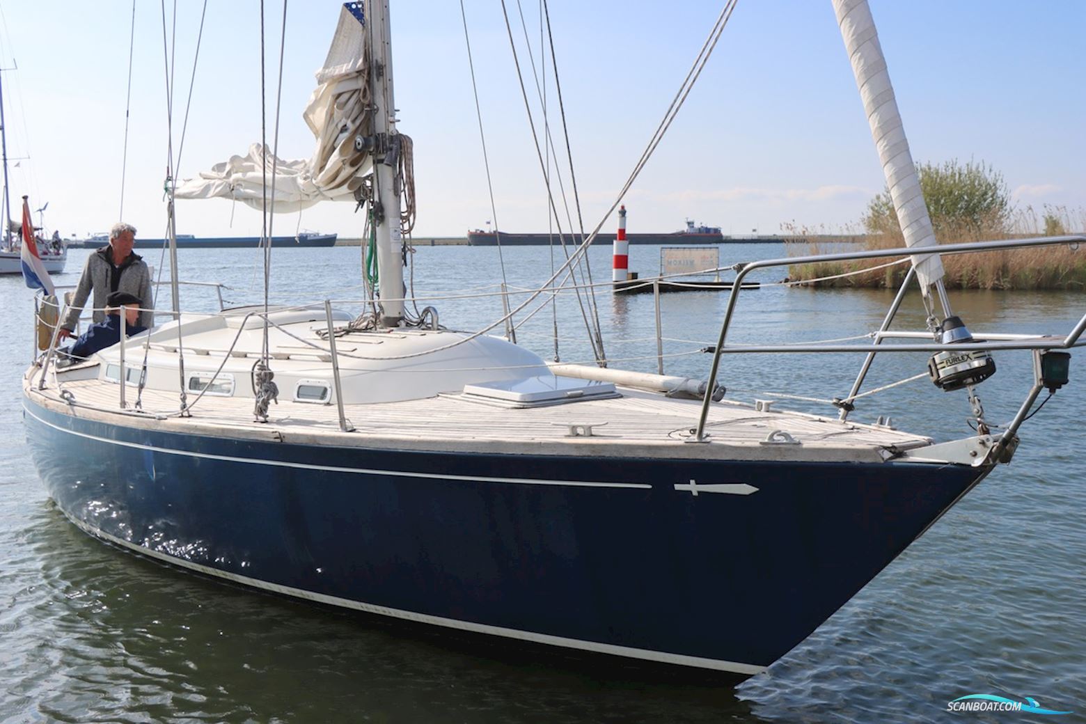 CENTURION 32