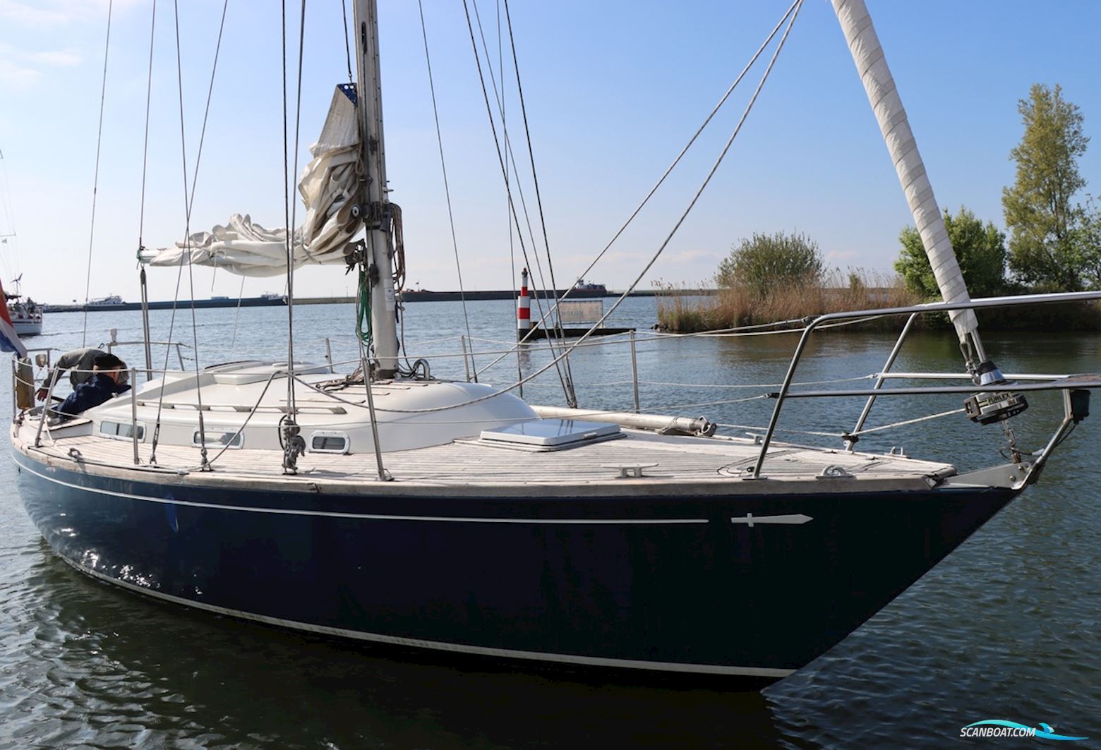 CENTURION 32