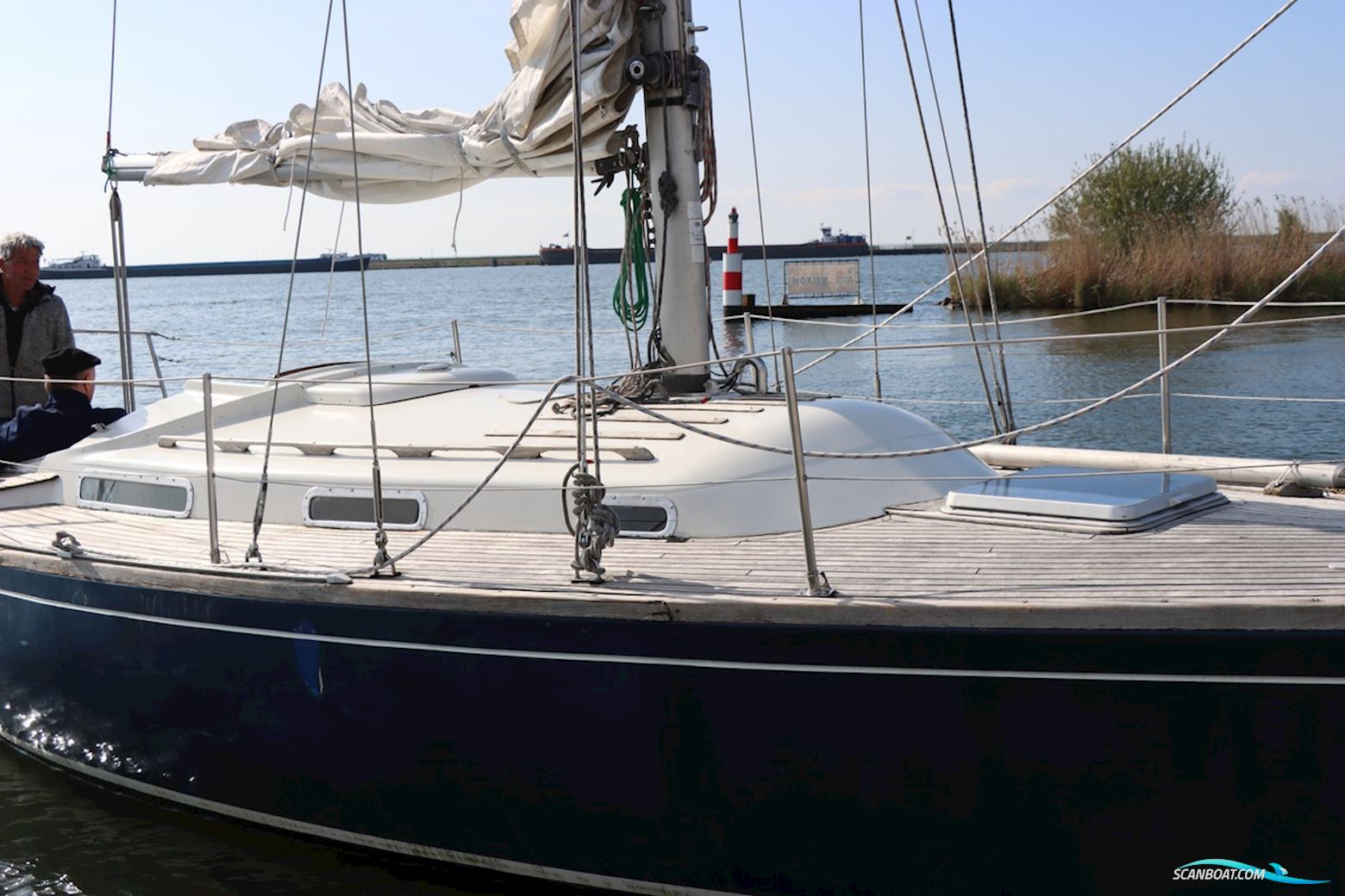 CENTURION 32