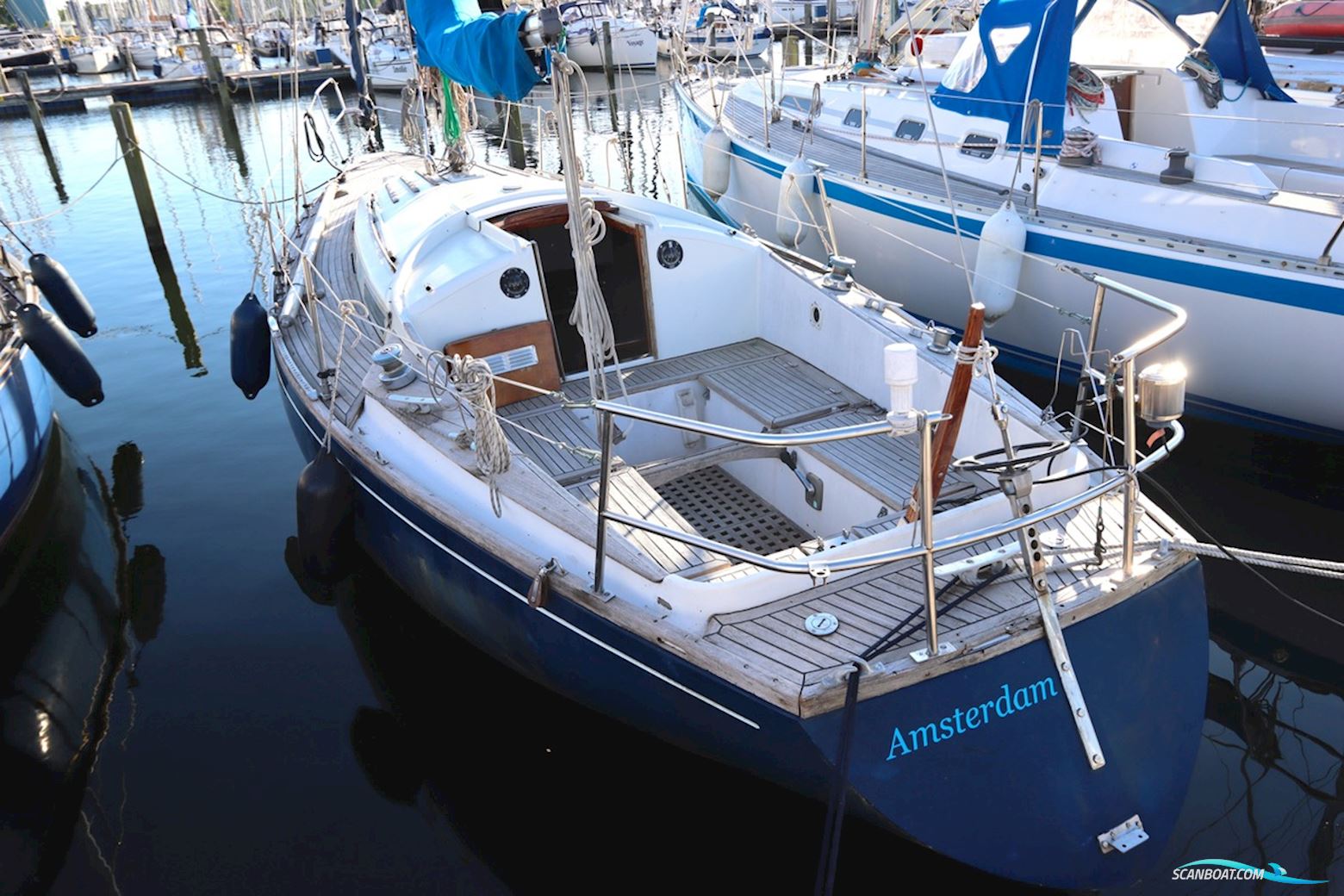 CENTURION 32