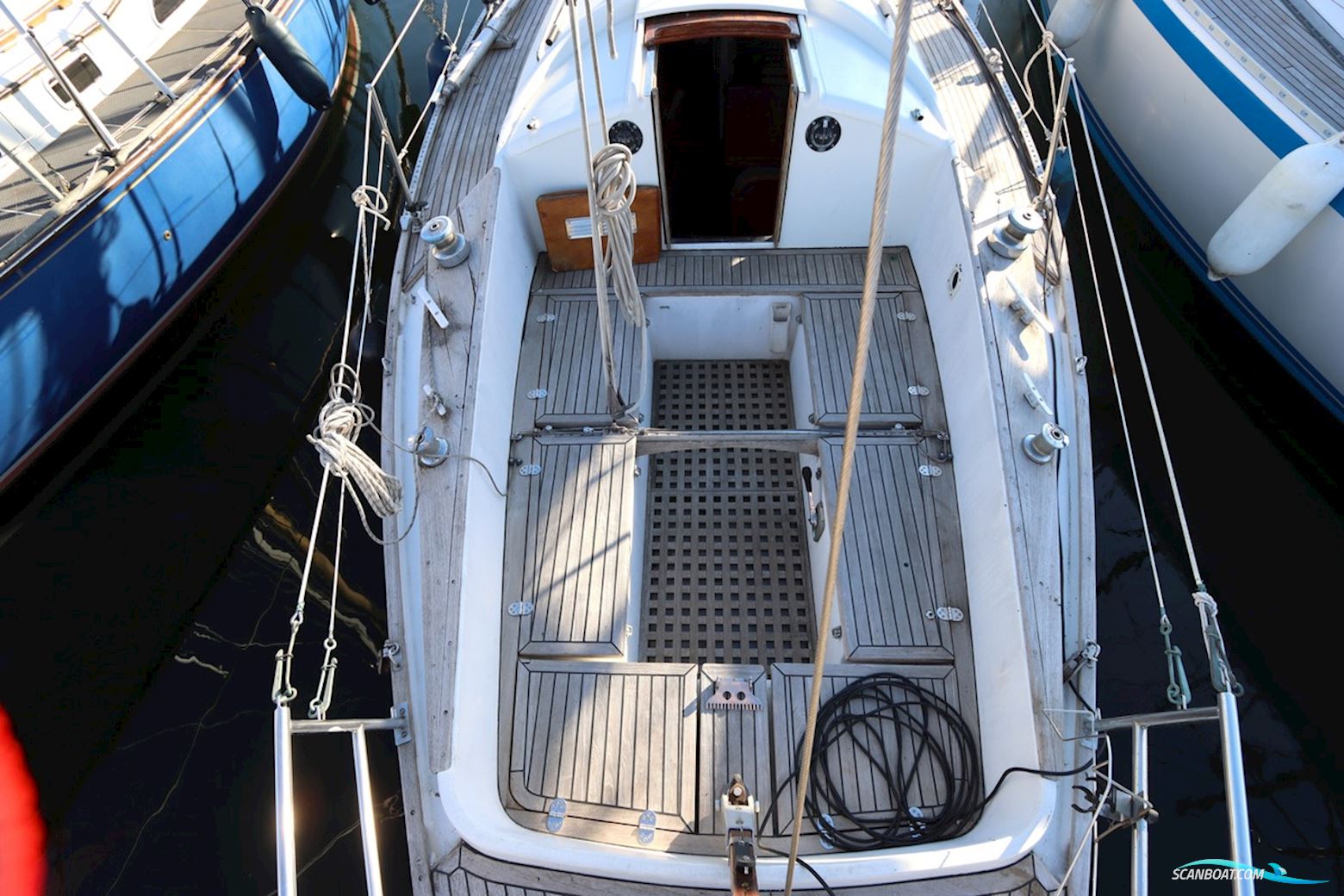 CENTURION 32