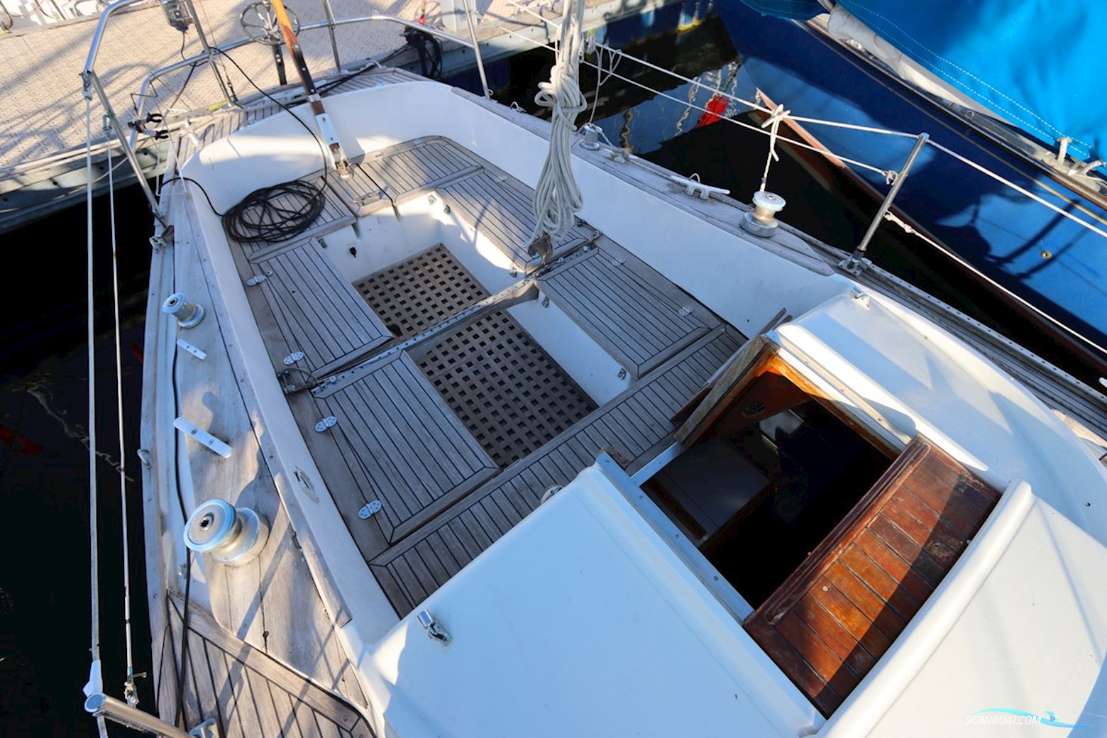 CENTURION 32