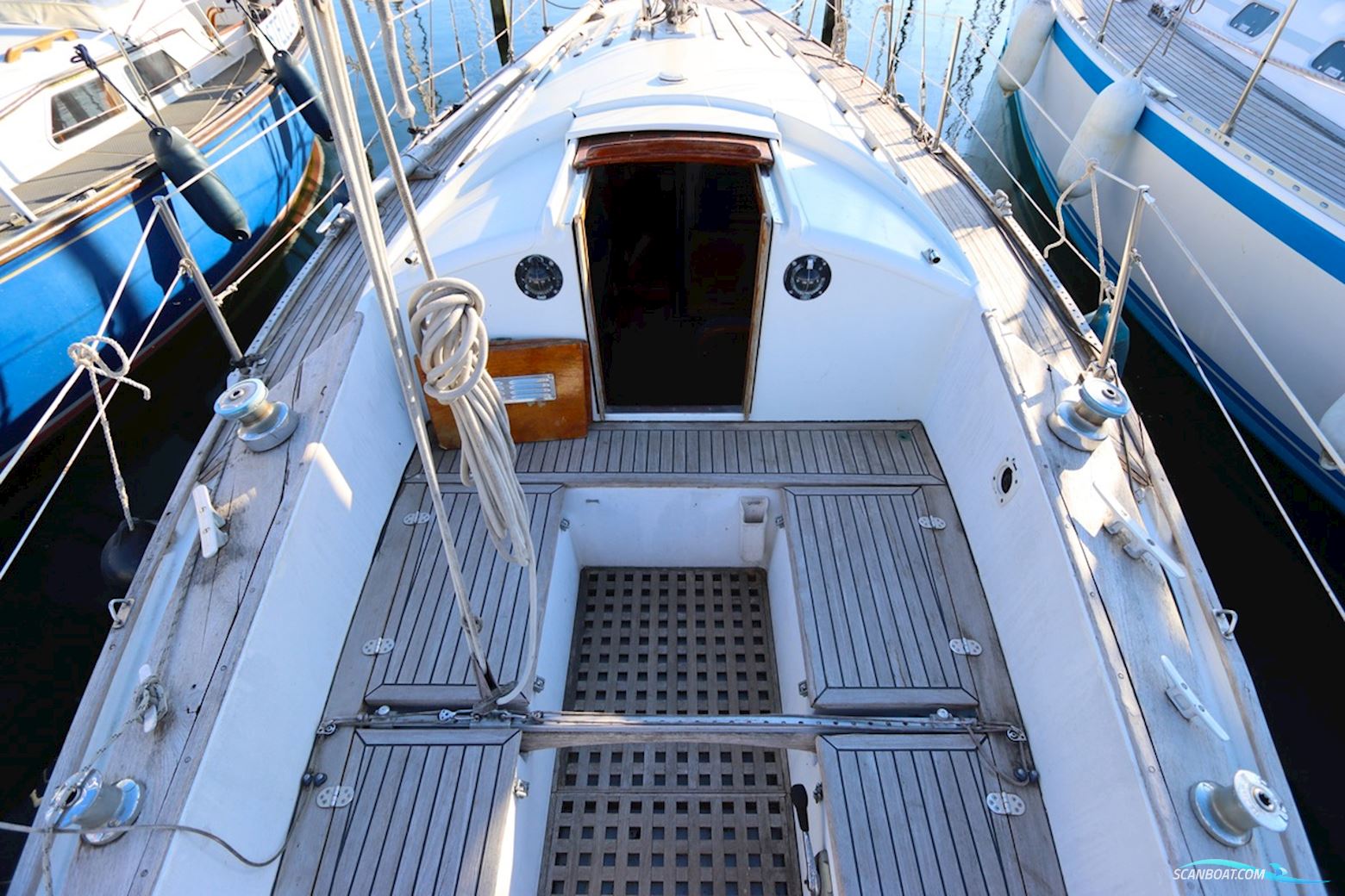 CENTURION 32
