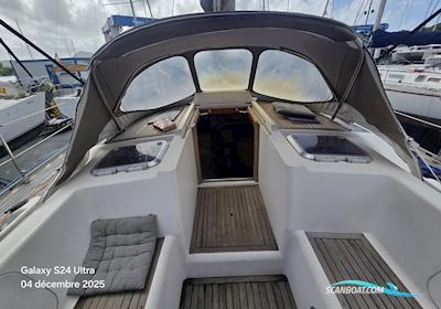 Centurion 48S Sailingboat 1996, with Yanmar 4JH4Hte engine, Martinique
