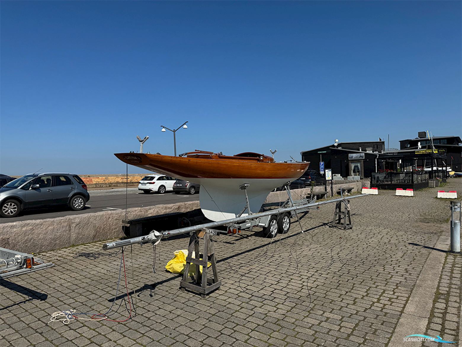 Classic International Dragon