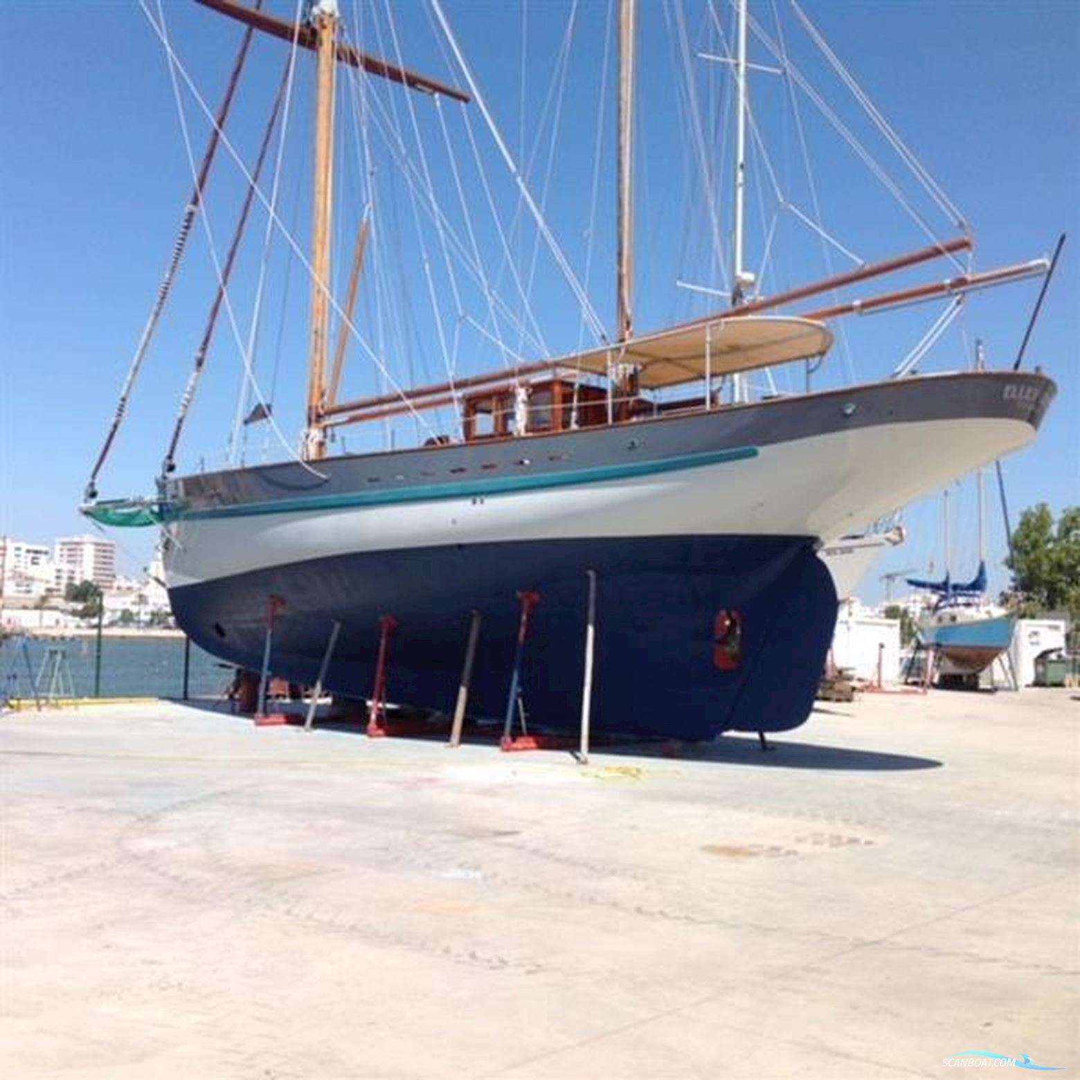 Classic Ketch Pilot House 65ft