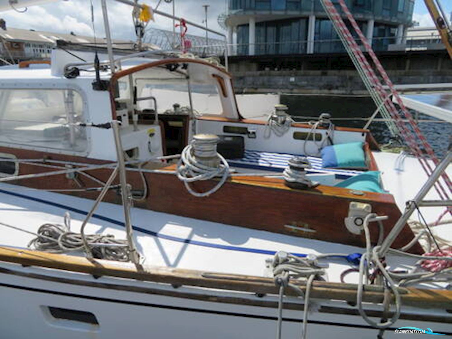 Classic Yacht Classic 50FT Steel Cutter