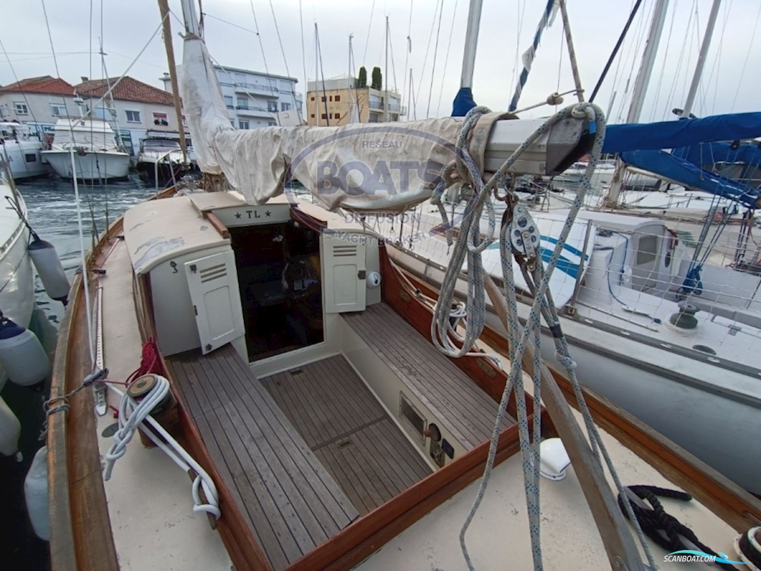 CN Richard Chassiron CF 9