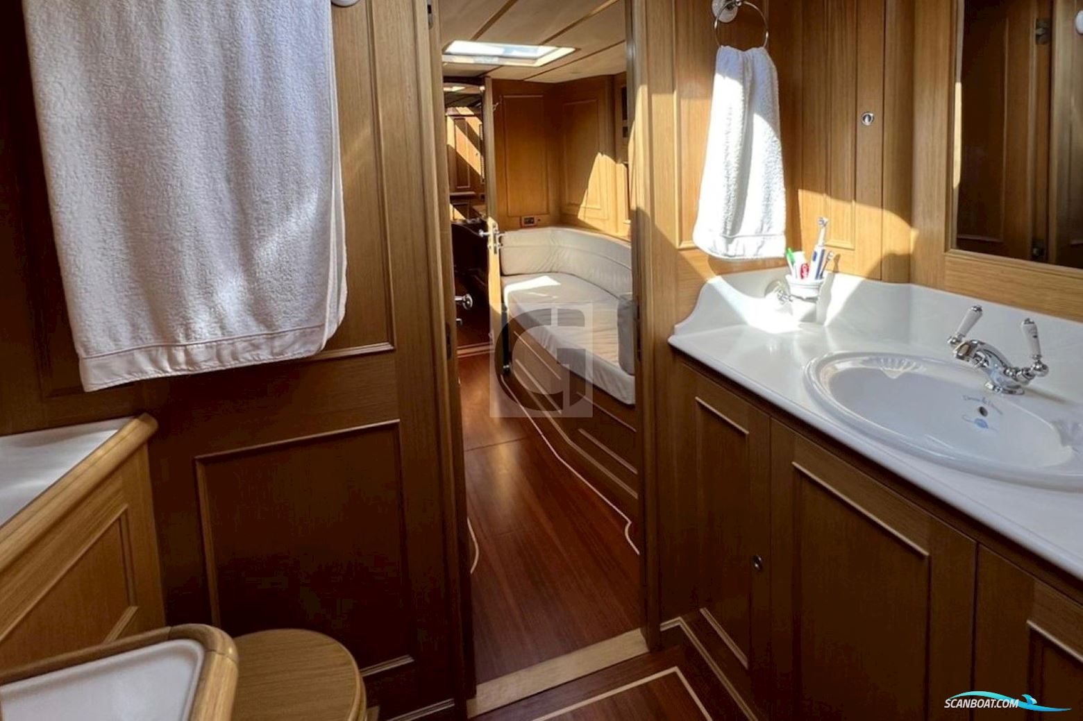 CN Yacht 2000 Felci FY71