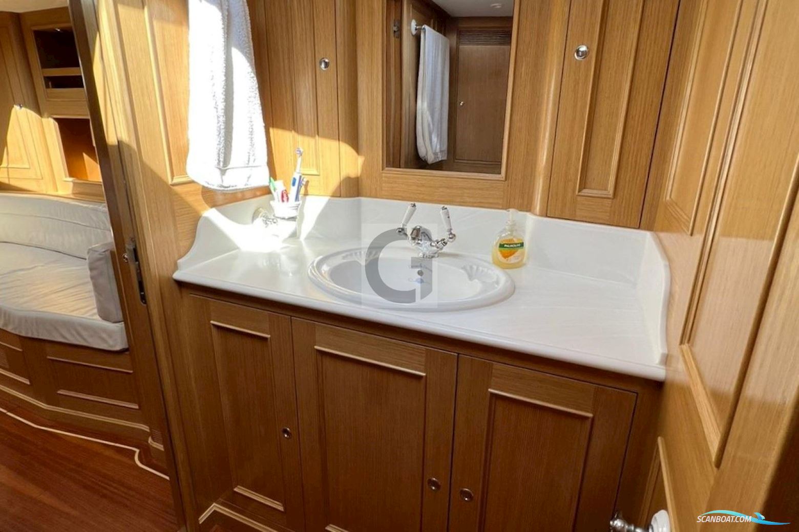 CN Yacht 2000 Felci FY71