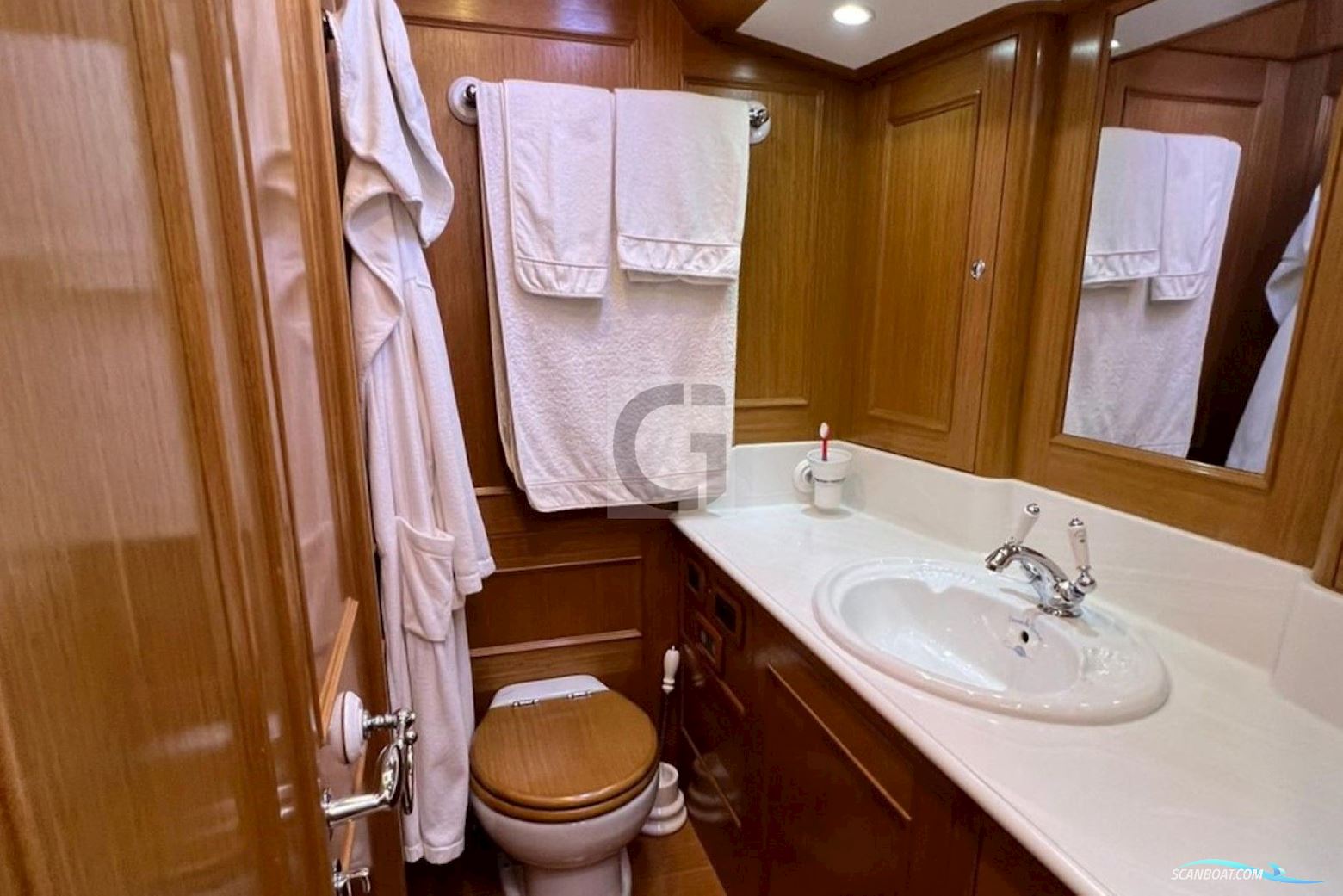 CN Yacht 2000 Felci FY71