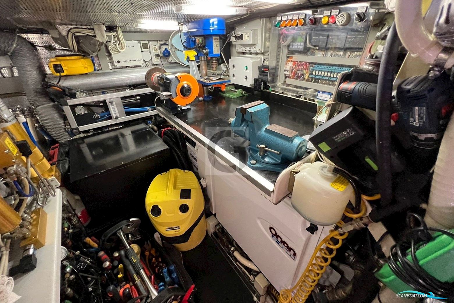 CN Yacht 2000 Felci FY71