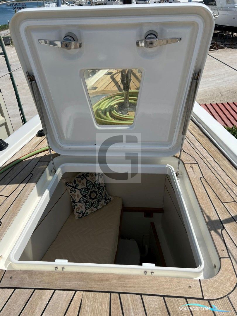 CN Yacht 2000 Felci FY71