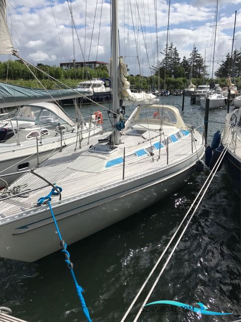 Colina353 Sailingboat 1987, with Volvo Penta engine, Germany