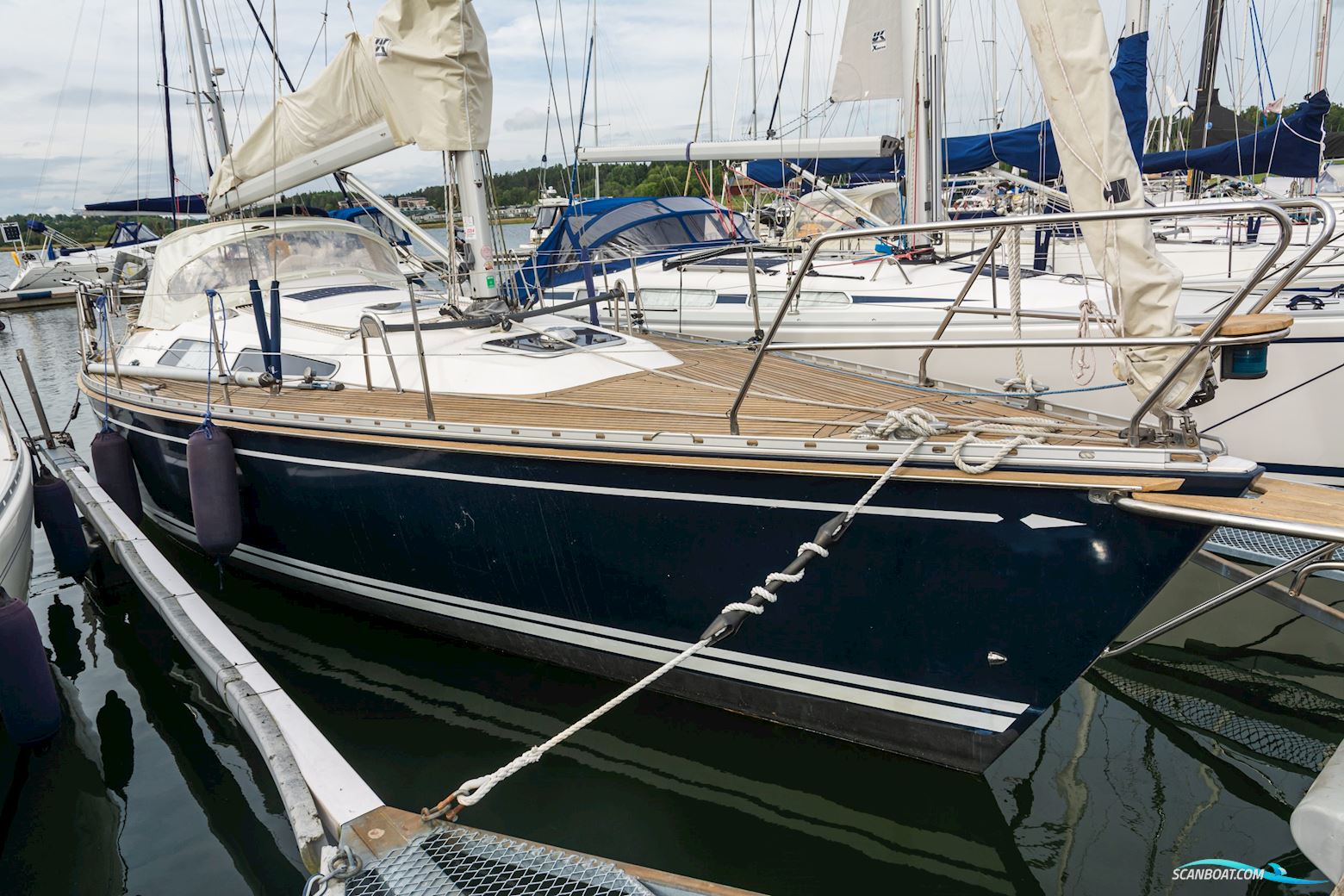 Comfortina 35 Sailingboat 1998, with Yanmar 3GM30. 27,3 hk engine, Sweden