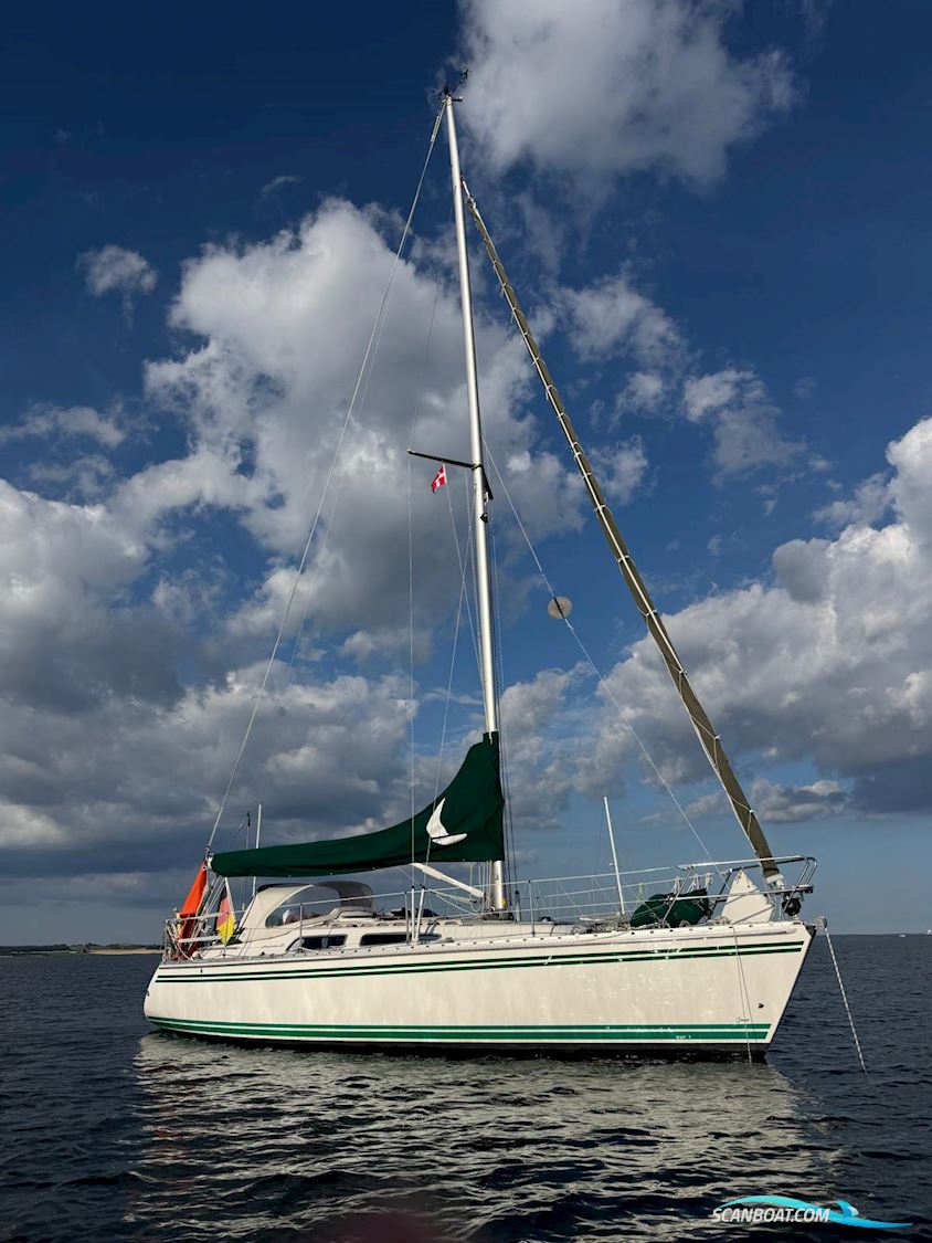 Comfortina 35 Sailingboat 2000, with Volvo Penta MD 2040 C engine, Germany