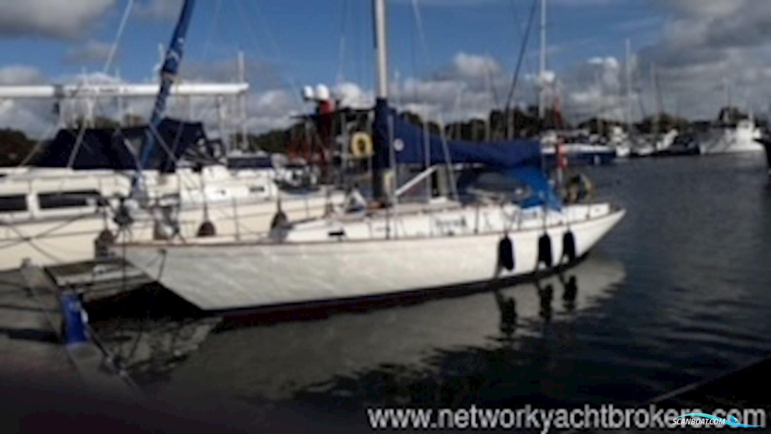 Contessa 32