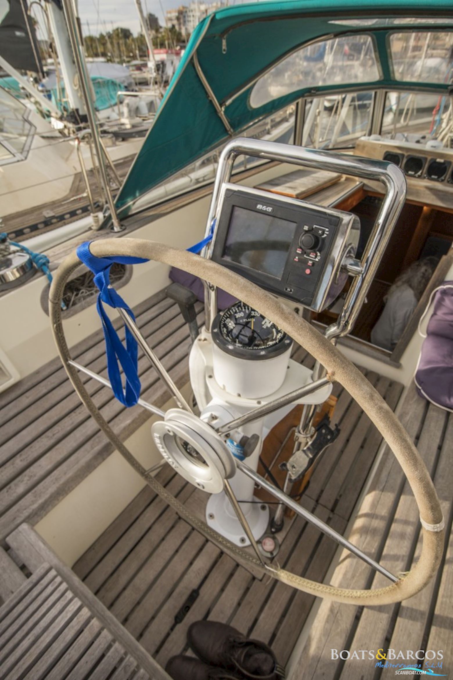 Contest Yachts 43