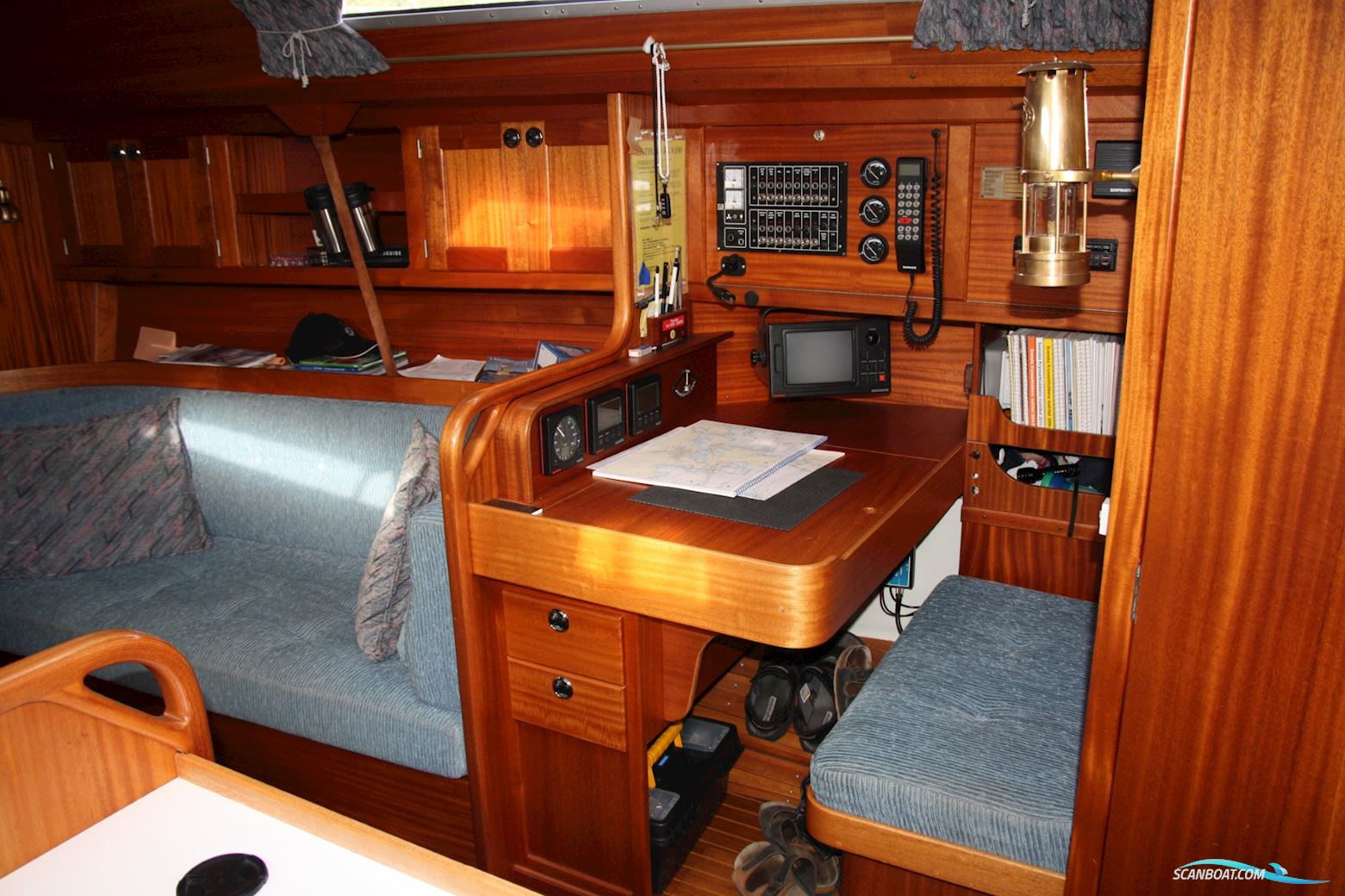 Contrast Contrast 400