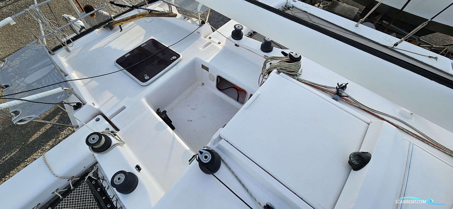 Corsair 37