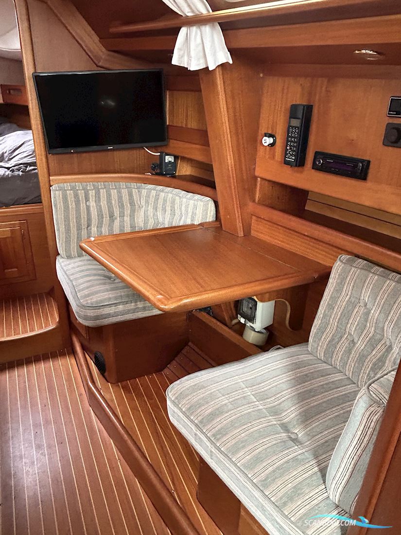 CR YACHTS 390