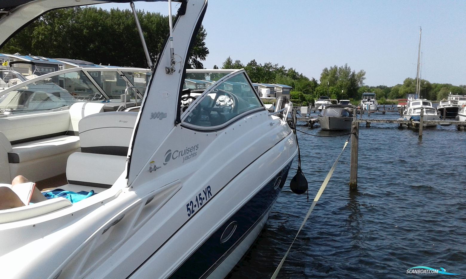 Cruisers Yachts 300 Cxi Express