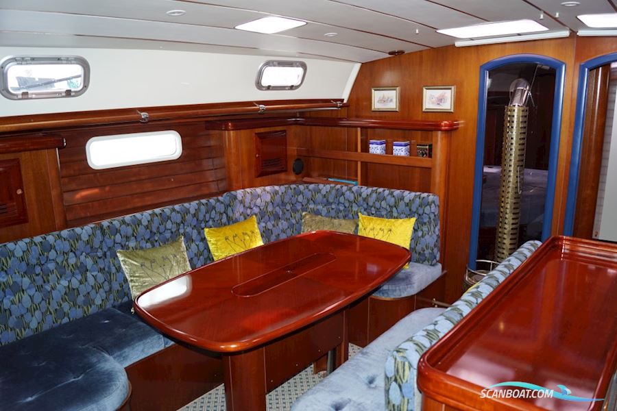 Custom Build 50 Feet Decksalon Yacht