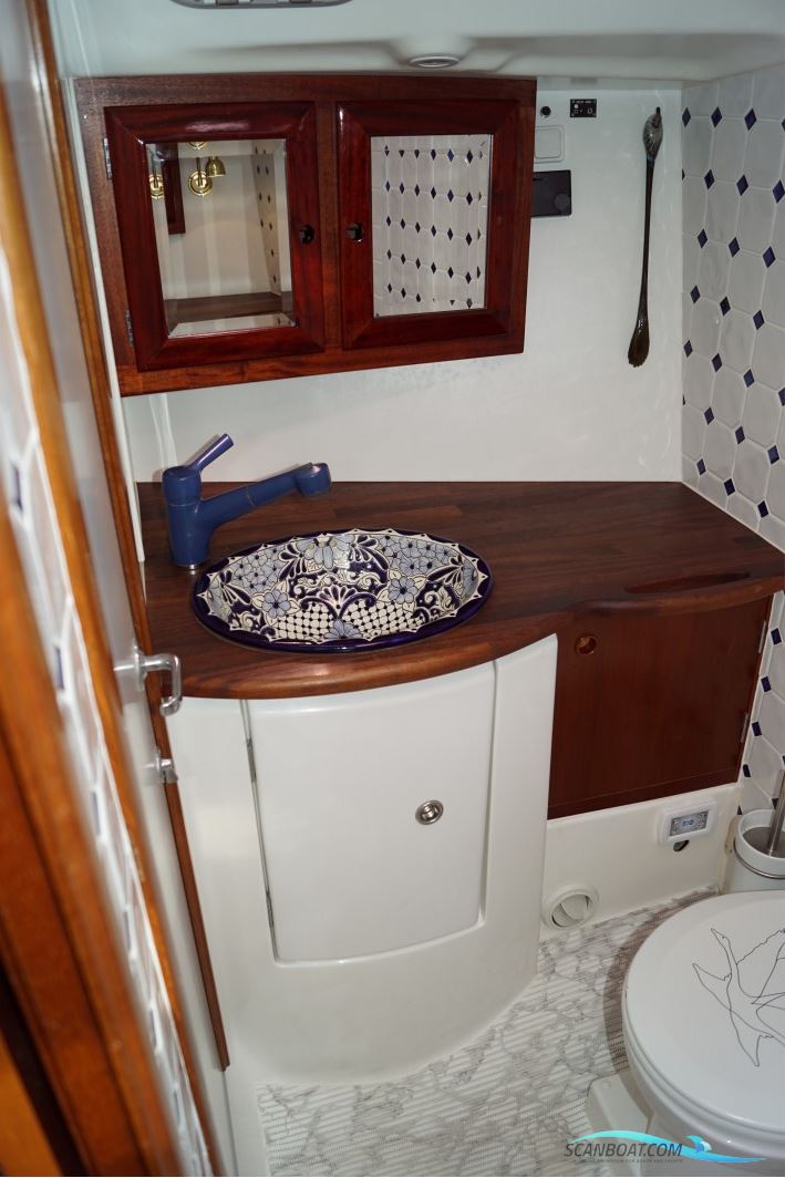 Custom Build 50 Feet Decksalon Yacht