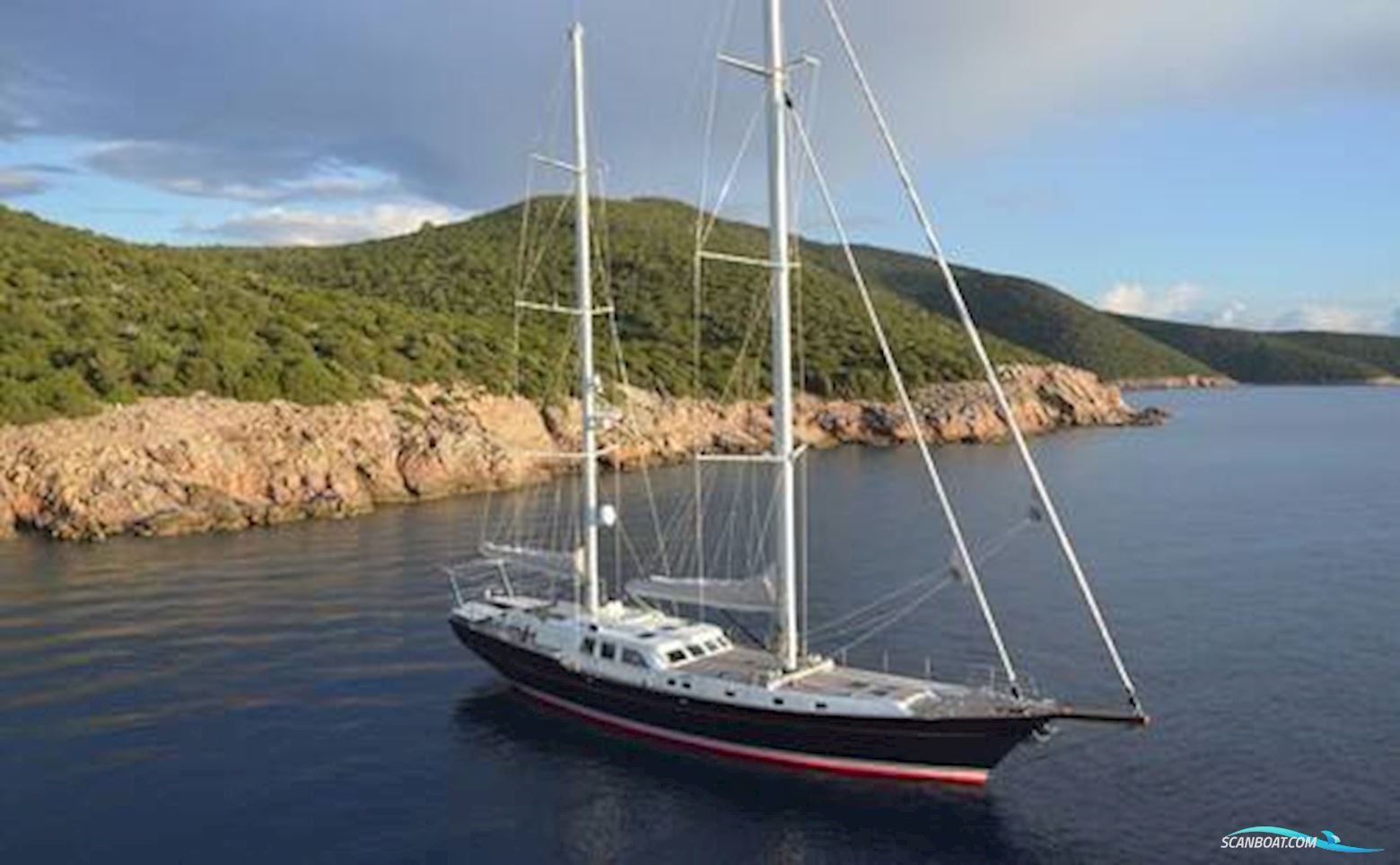 Custom Built Aganlar Yachts