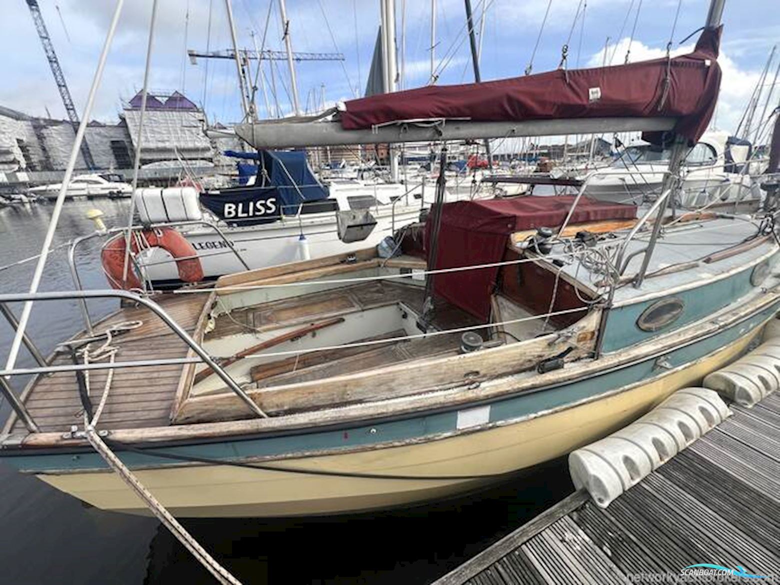 Custom Built Aluminum Cutter Cruiser