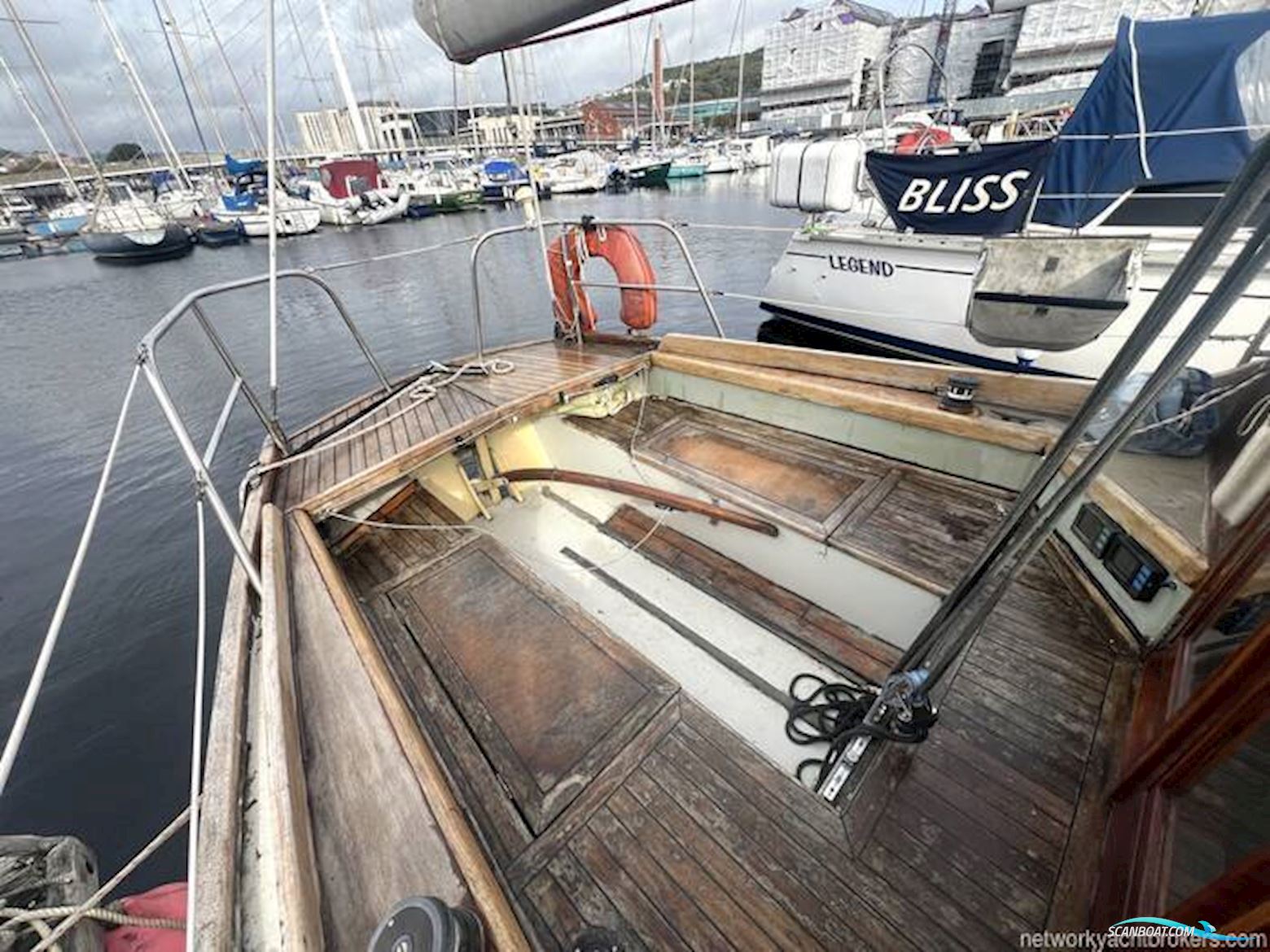 Custom Built Aluminum Cutter Cruiser
