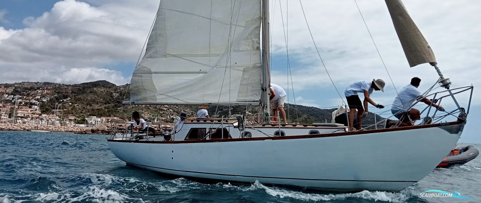 Custom Built Boat Erytheia Cotre Juan Alsine Sailingboat 1954, with Perkins 4108 de 37 CV engine, Spain