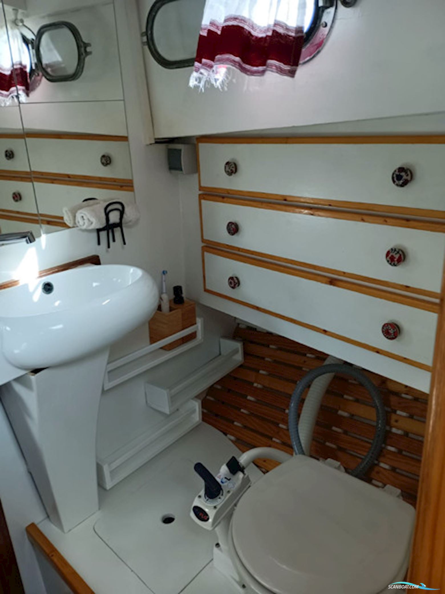 Custom built boat ERYTHEIA Cotre Juan Alsine