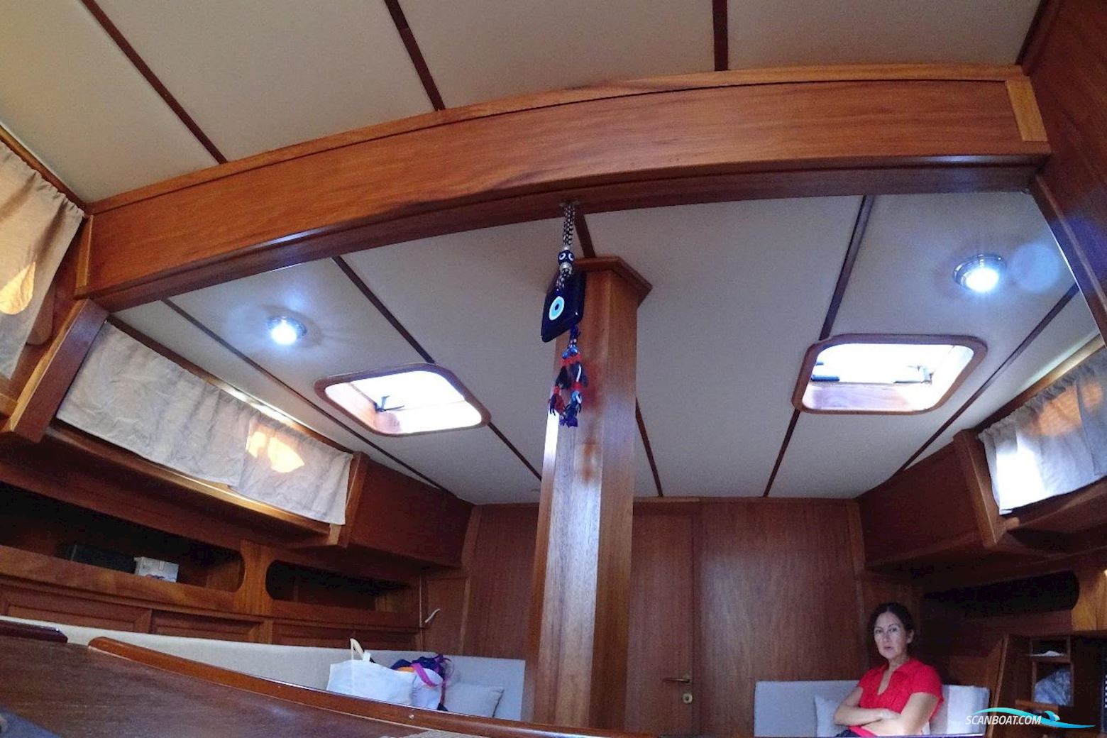 Custom Built Hout bay 40