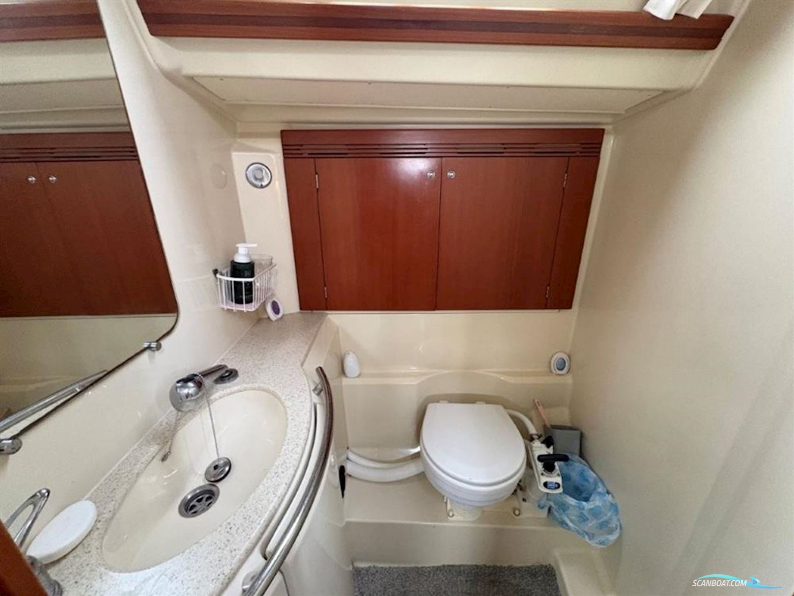 Dufour  44 Performance