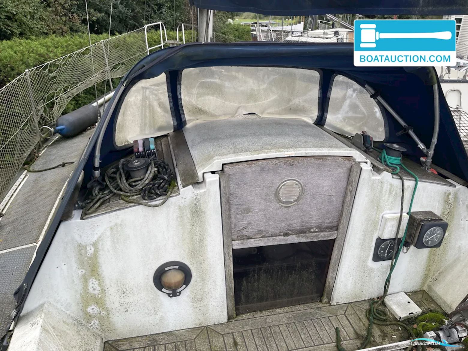 Dufour 2800