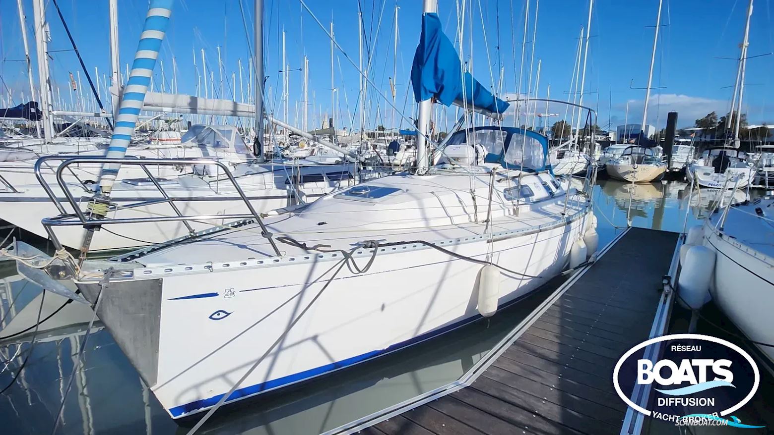 Dufour 32 DI Sailingboat 1998, with VOLVO engine, France