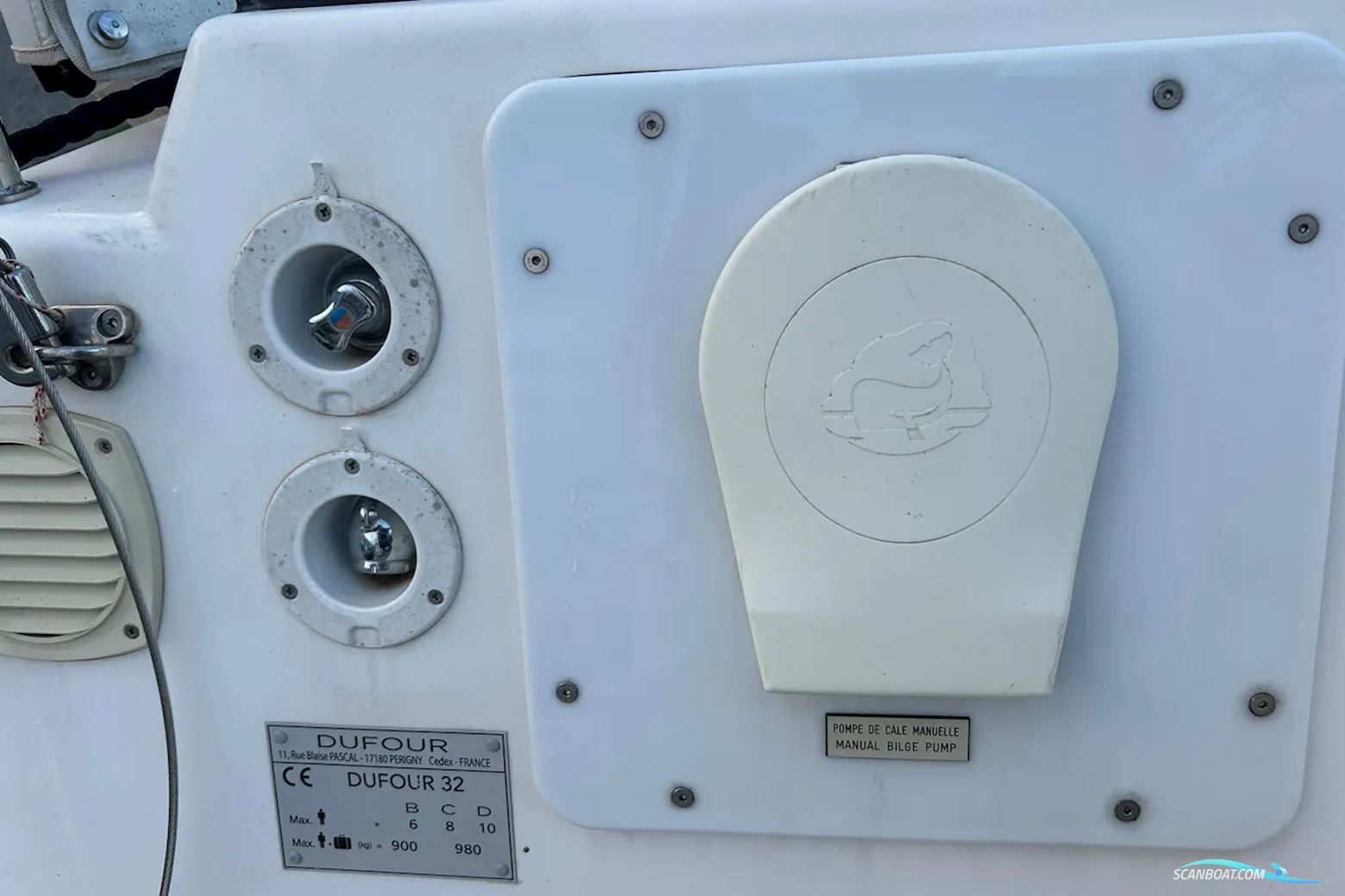Dufour 32