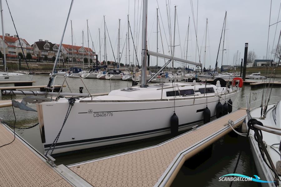 Dufour 335 Grand Large Sailingboat 2012, with Volvo Penta D1-30 engine, Belgium