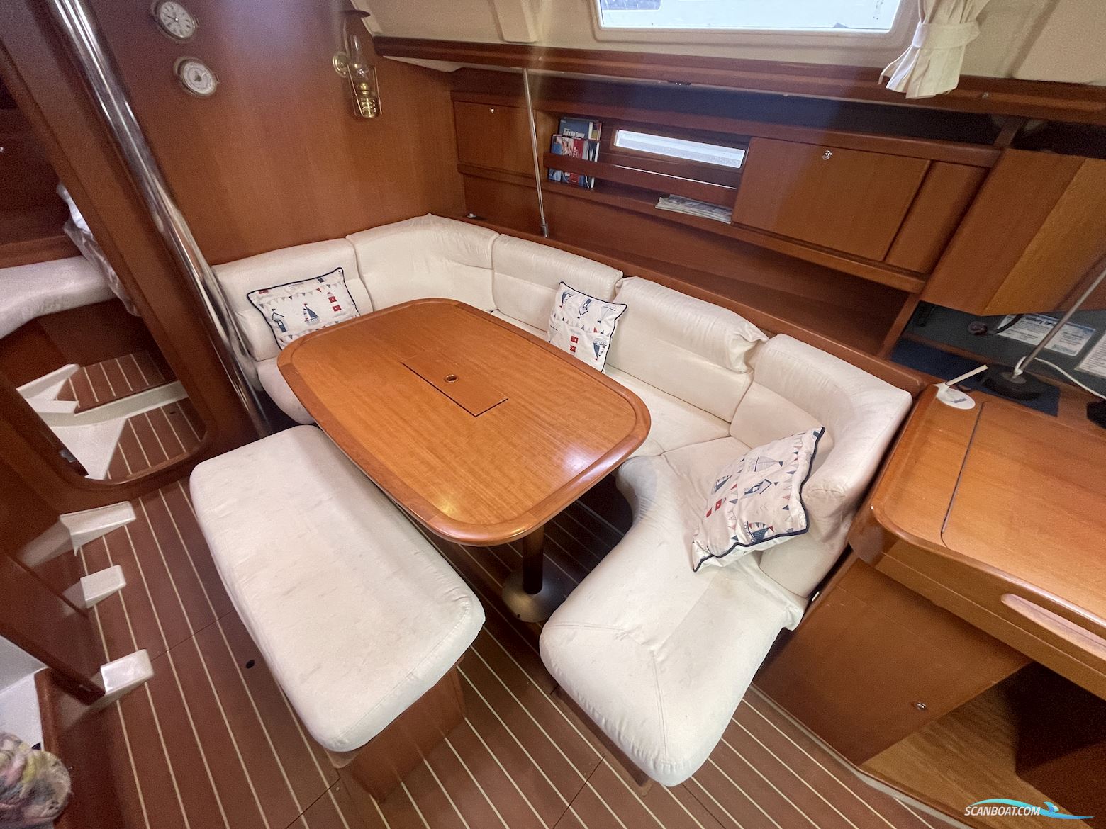 Dufour 365 Grand Large