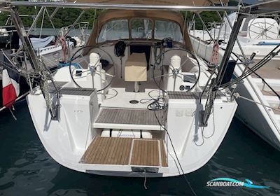 Dufour 375 Grand Large Sailingboat 2012, with Volvo D2-40 engine, Martinique