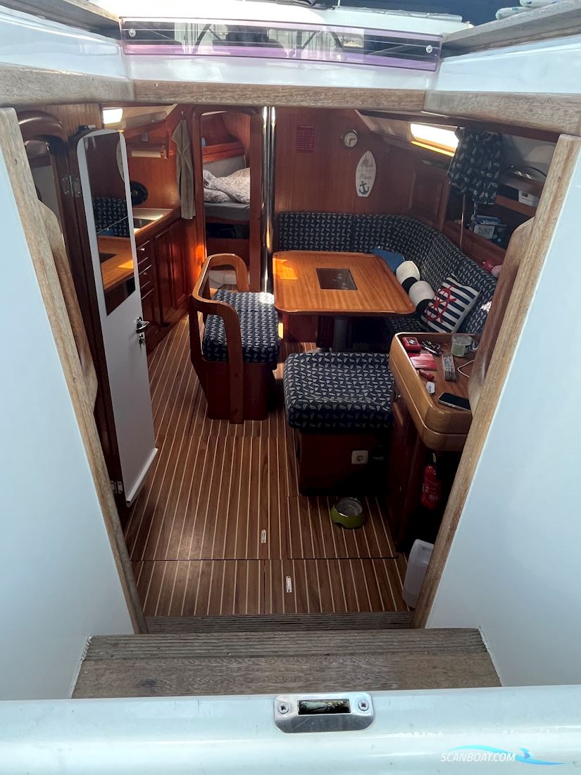 Dufour 38 Classic
