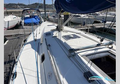 Dufour 38 Classic Sailingboat 1998, with Volvo Penta engine, Portugal